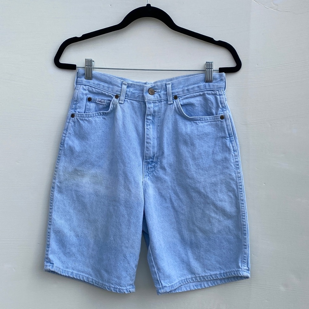 Vintage Chic Light Blue Denim Shorts Size 28